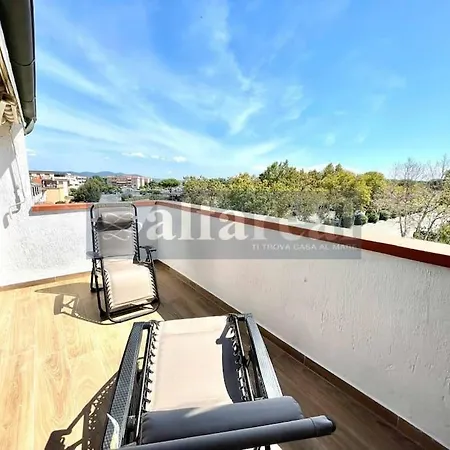 Attico Porto, Ristrutturato Con Terrazza E Wifi! By Alfareal
